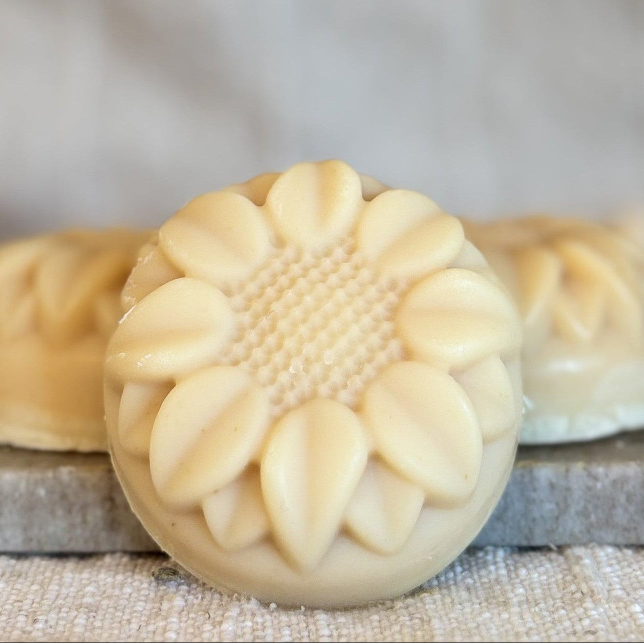 Oatmeal & Buttermilk Facial Bar